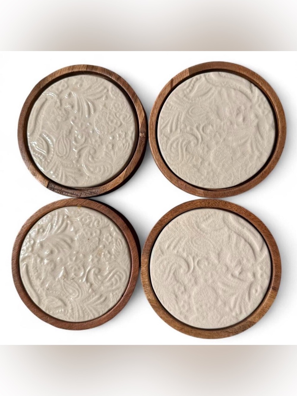 Set of 4 Round Ceramic Coasters with Wood Rim - Cream